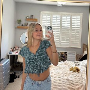 Cropped American Eagle green top